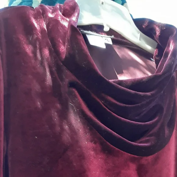 Coldwater Creek pullover top - Picture 5 of 7